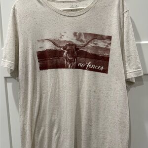 No Fences Graphic Beige T-Shirt